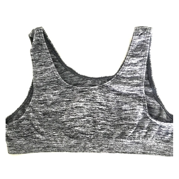 . 👚(bundle 4 items w/👚for $16) Sports bra by fruit of the loom - Picture 1 of 3